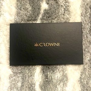 Crown Pro Eyeshadow Pallet